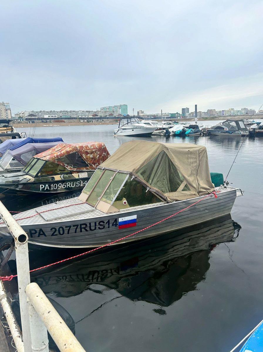 Стекло для лодки